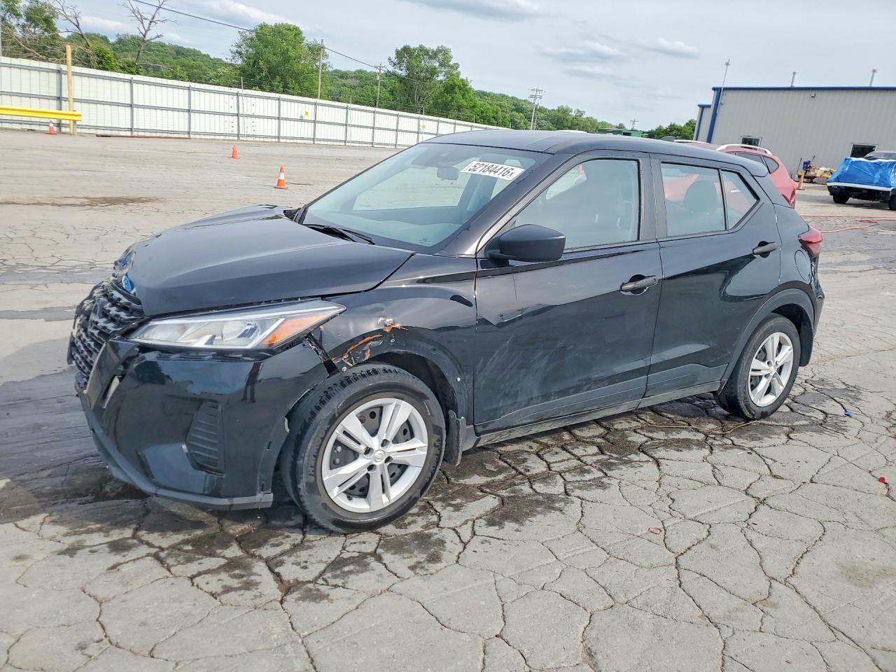 Salvage Nissan Kicks Image