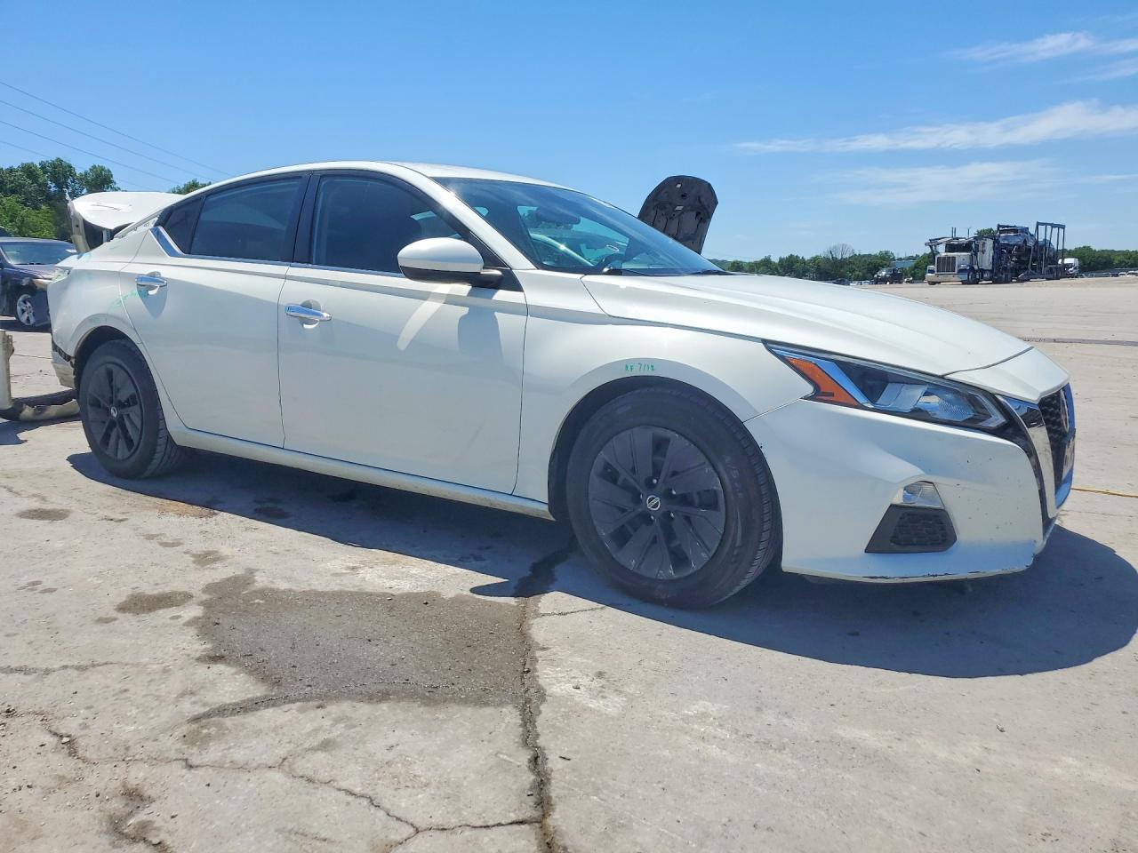 Nissan Altima S