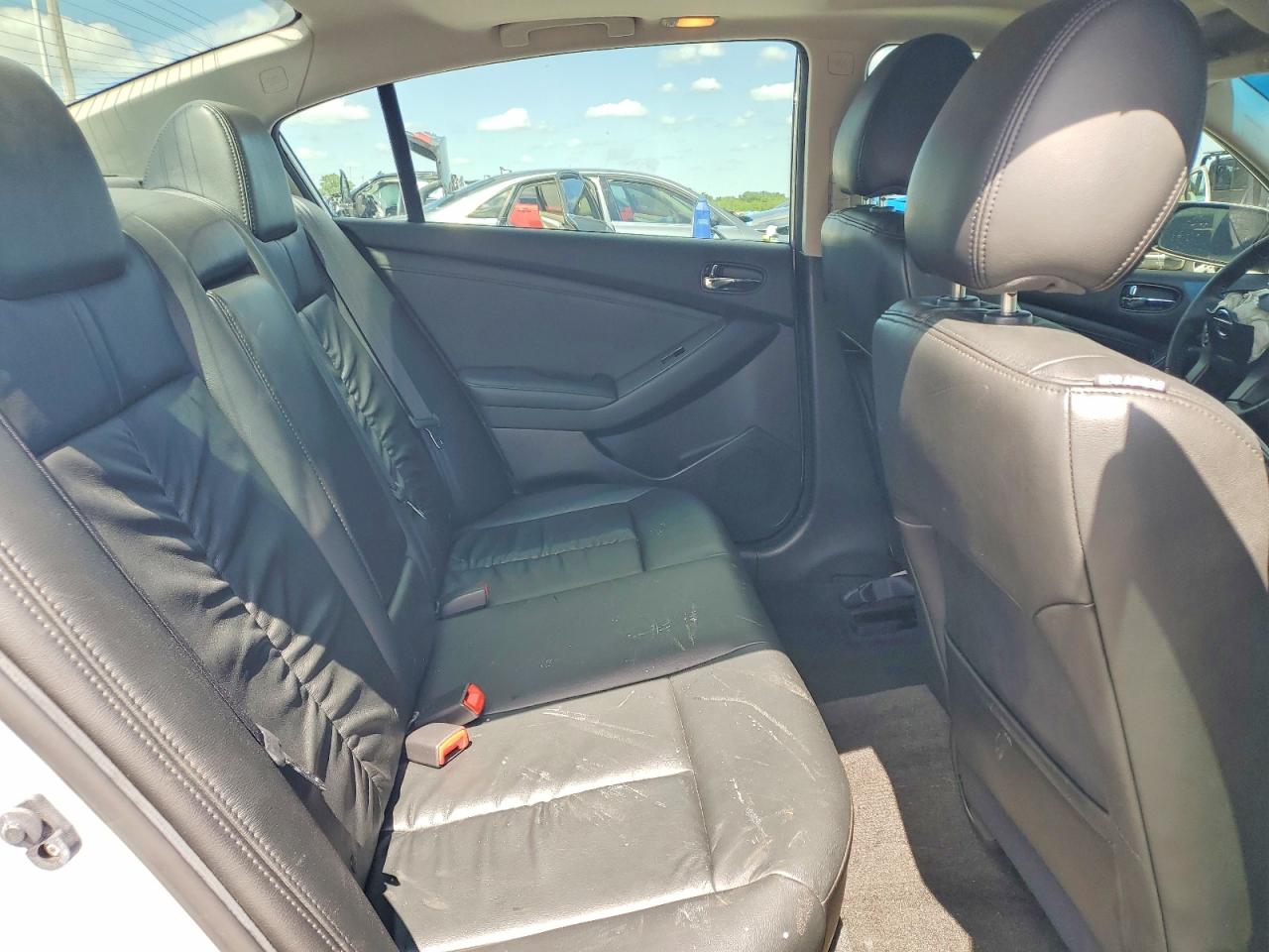 Nissan Altima Sr