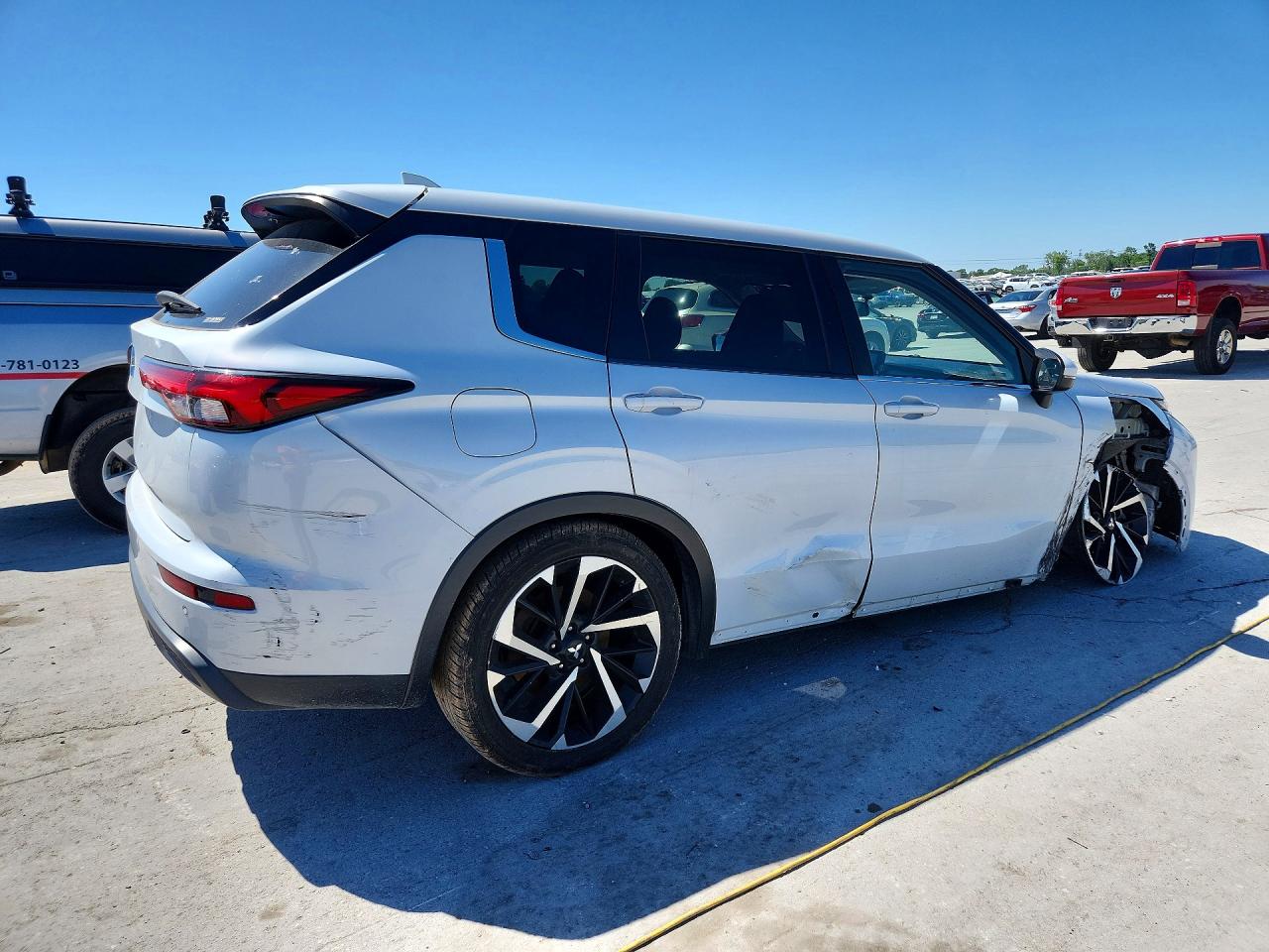 Mitsubishi Outlander Es