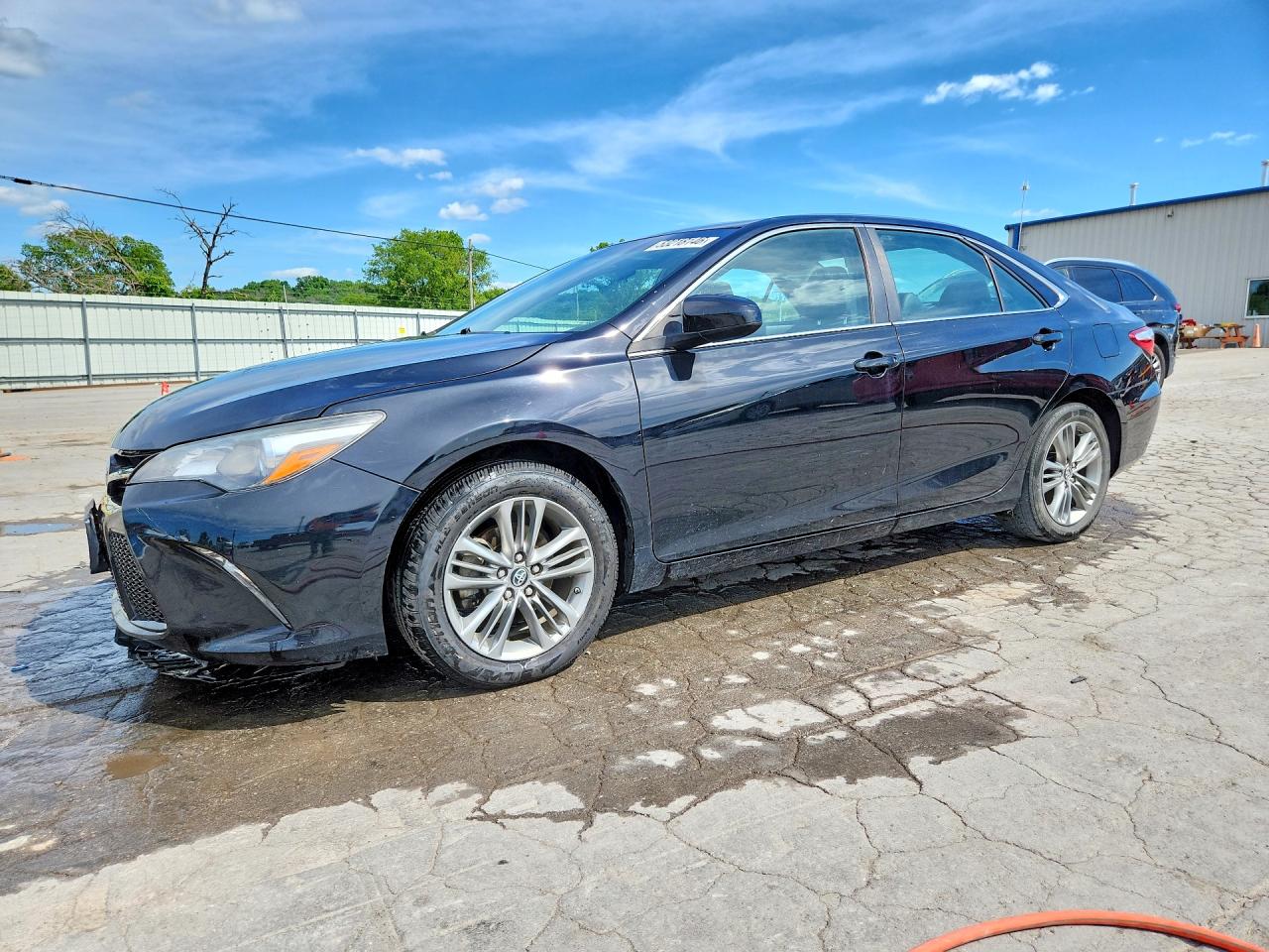 Salvage Toyota Camry Image