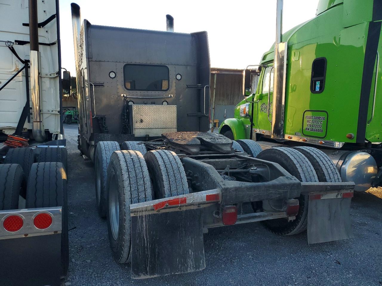 Peterbilt 379