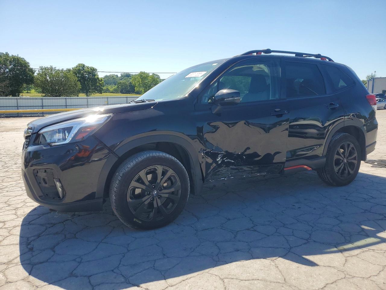 Salvage Subaru Forester Image