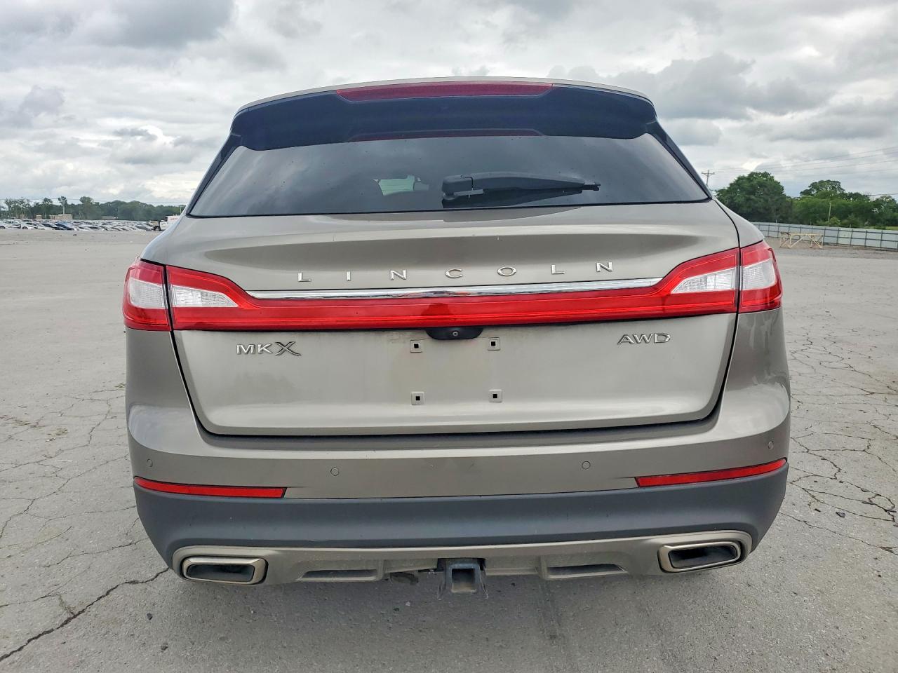 Lincoln MKX Reserve