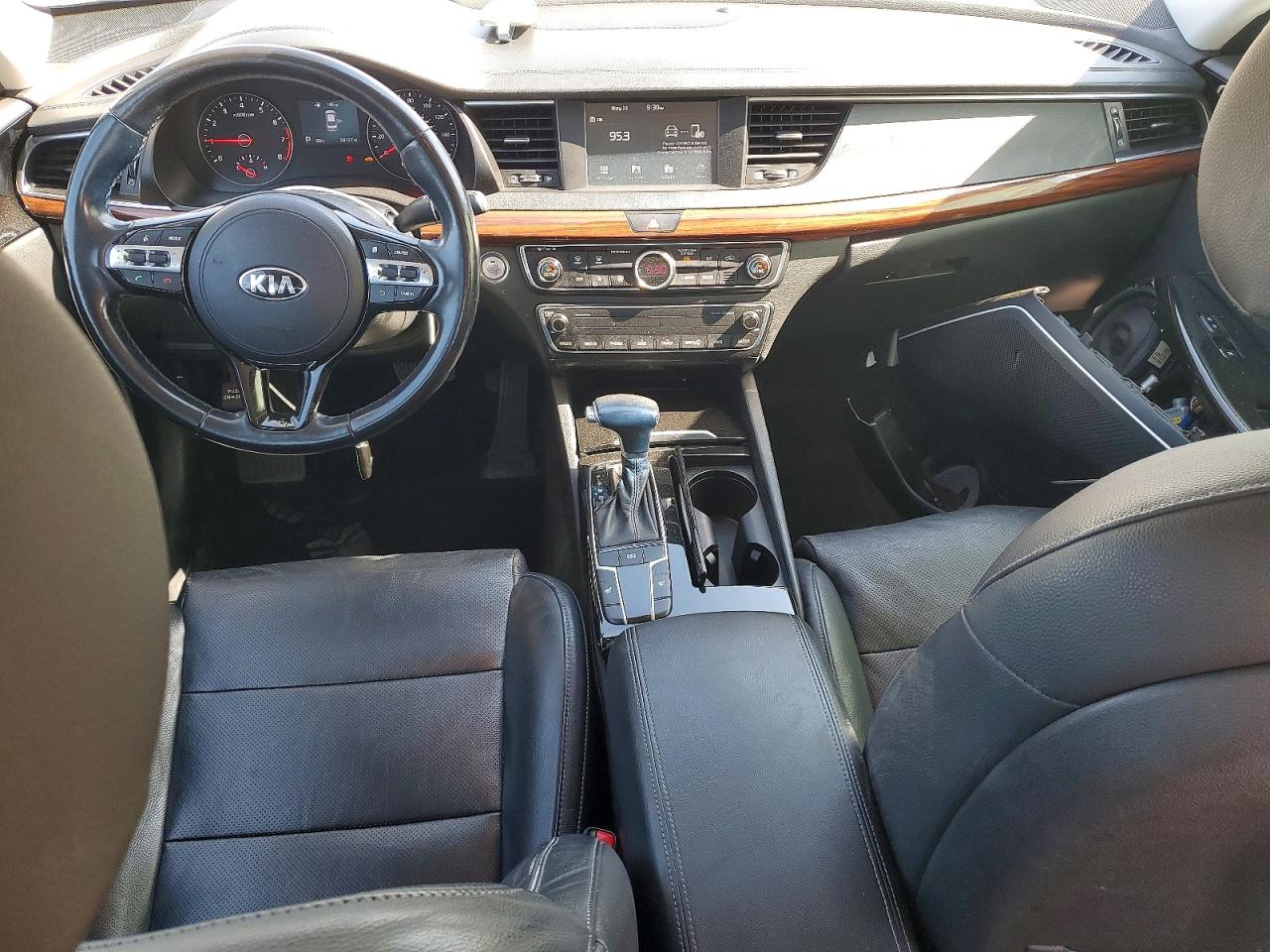 Kia Cadenza Premium