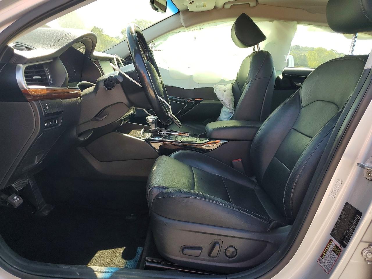 Kia Cadenza Premium