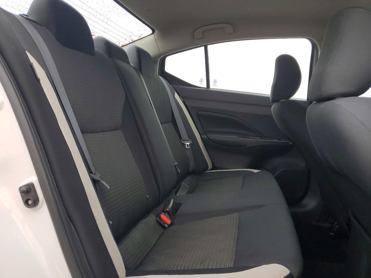 Nissan Versa Sv