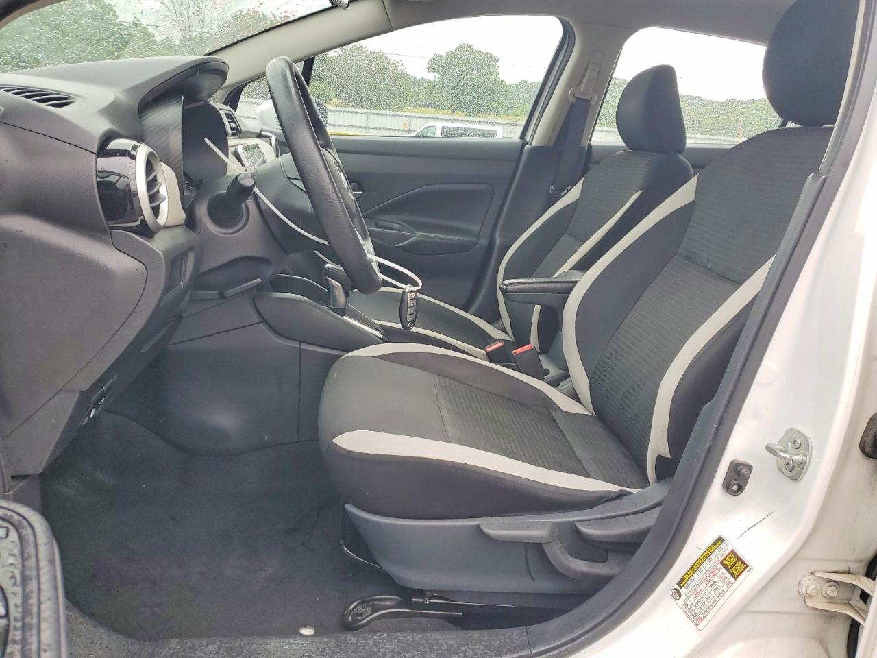 Nissan Versa Sv