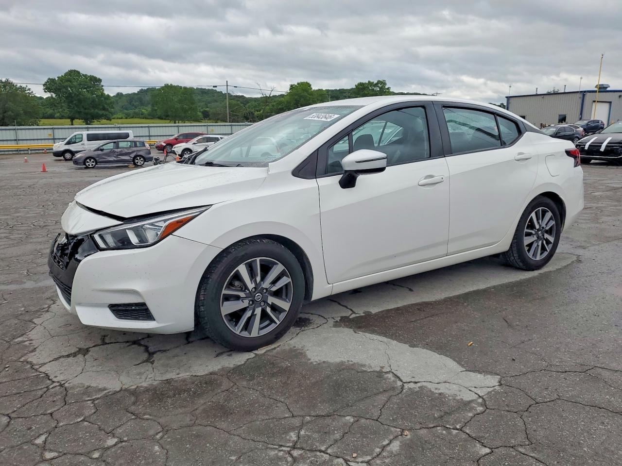 Salvage Nissan Versa Image
