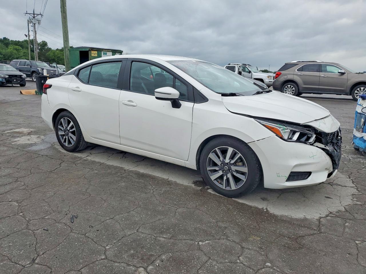 Nissan Versa Sv