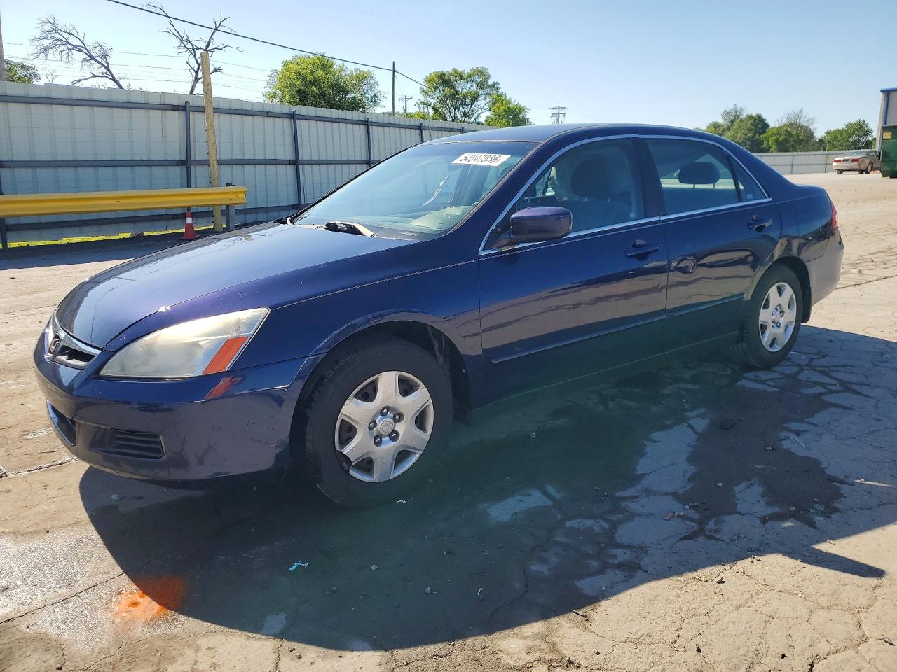Salvage Honda Accord Image
