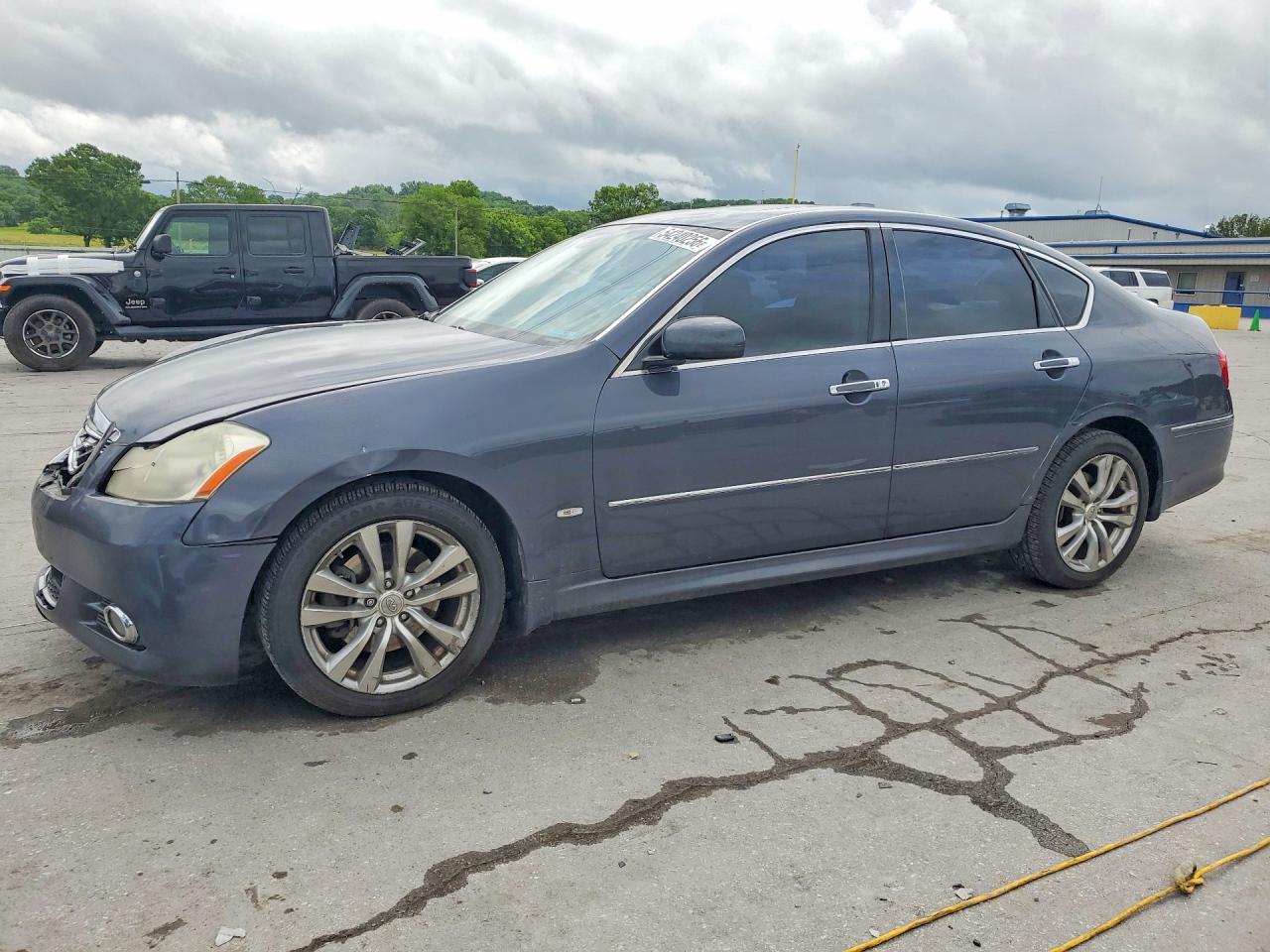 Salvage INFINITI M45 X Image