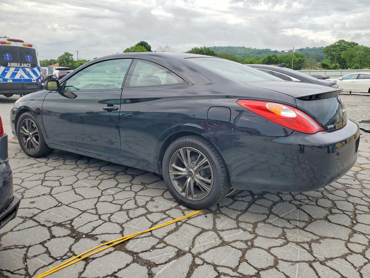 Toyota Camry Sle V6
