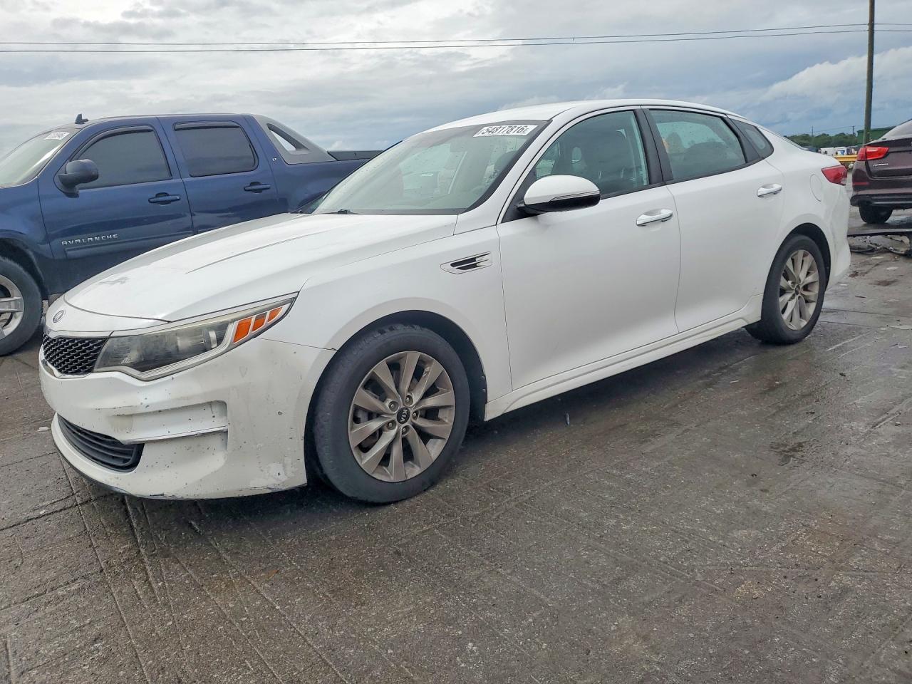 Salvage Kia Optima Image