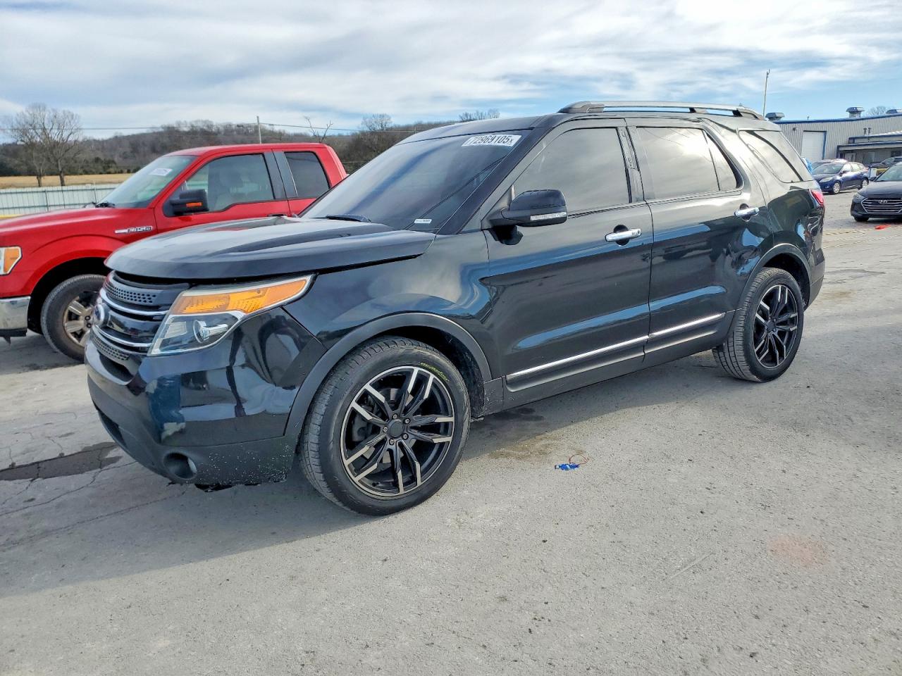 Salvage Ford Explorer Image