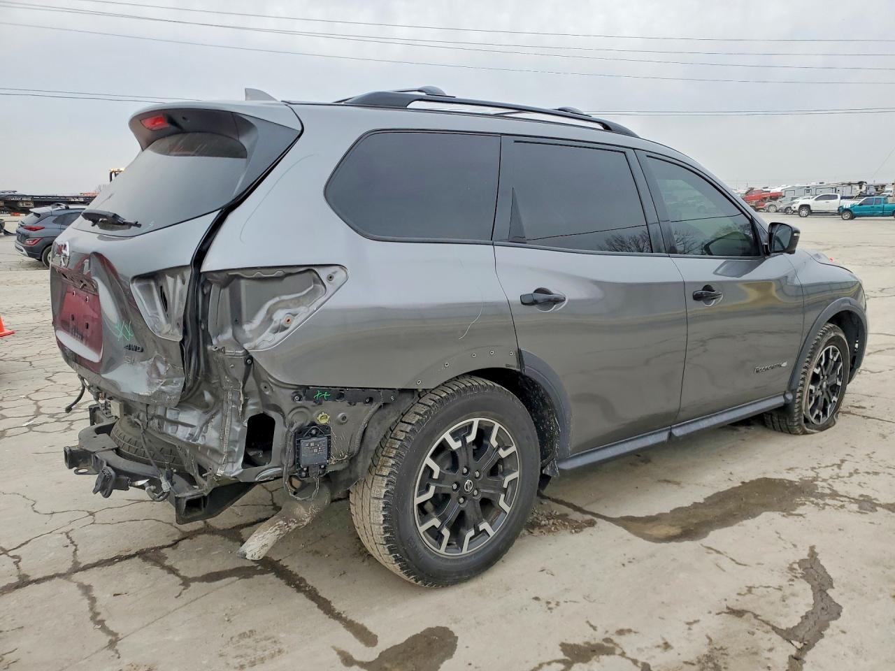 Nissan Pathfinder Sl