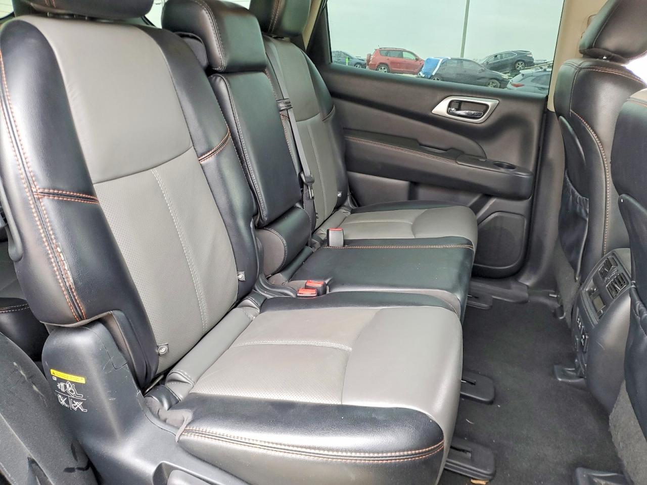 Nissan Pathfinder Sl