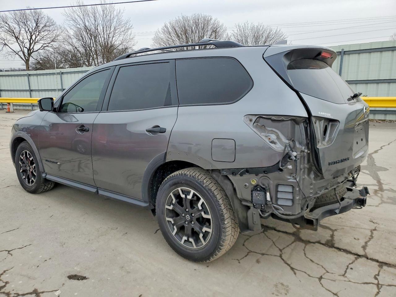 Nissan Pathfinder Sl
