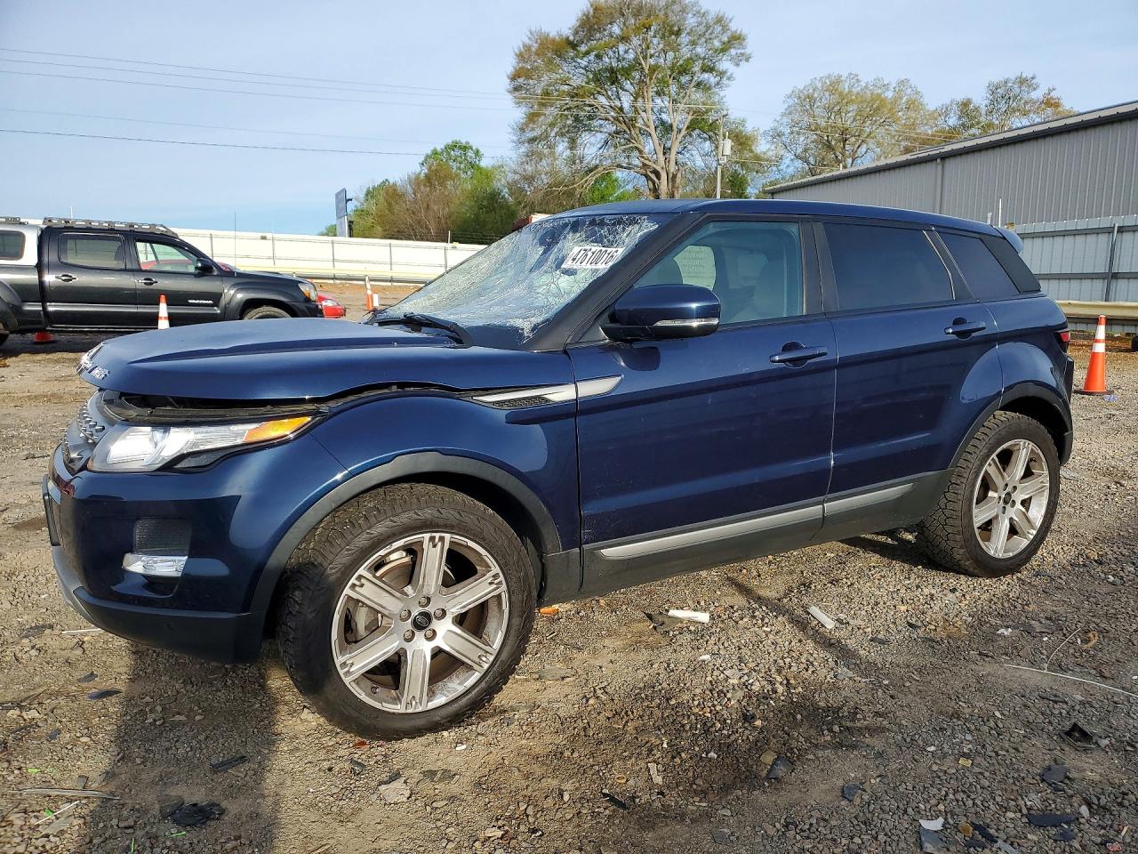 Salvage Land Rover Range Rover Image