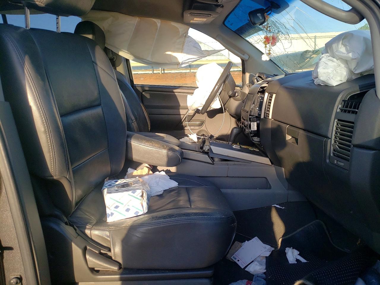 Nissan Armada Se