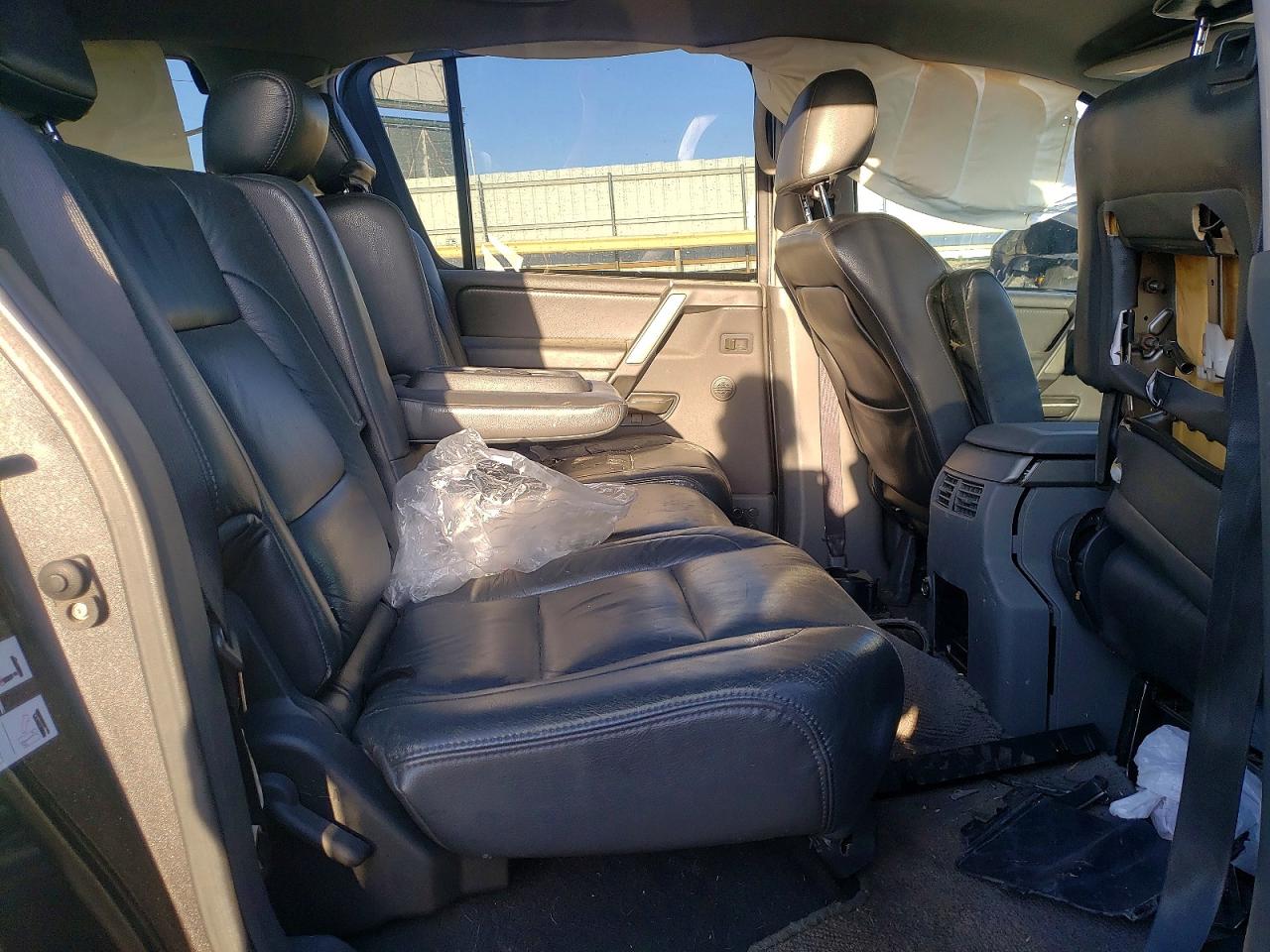 Nissan Armada Se