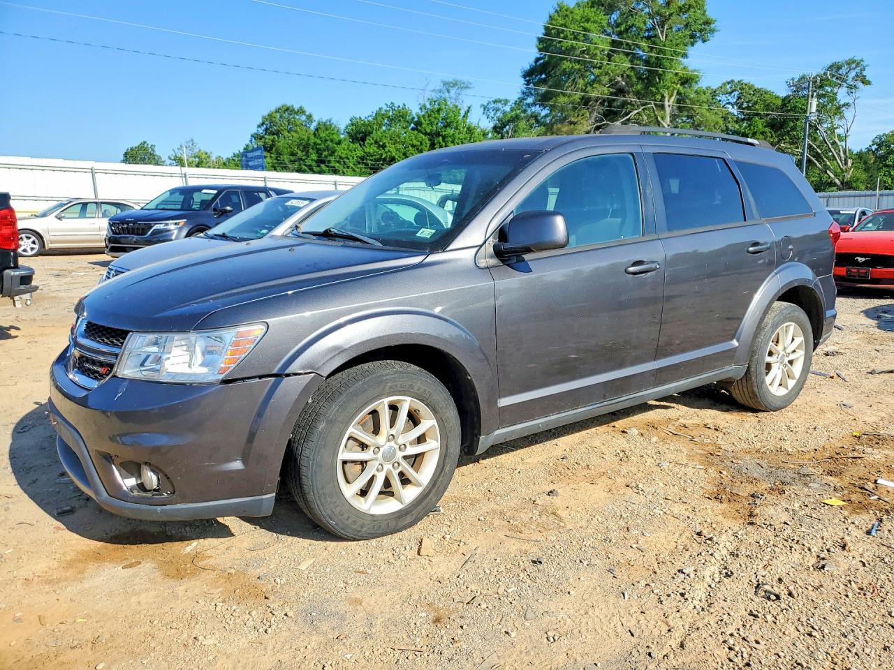 Salvage Dodge Journey Image
