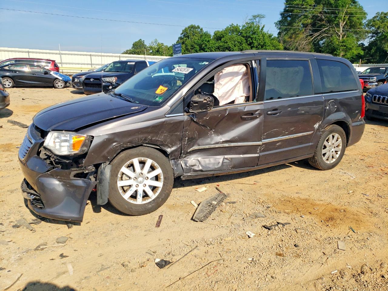 Salvage Chrysler Minivan Image