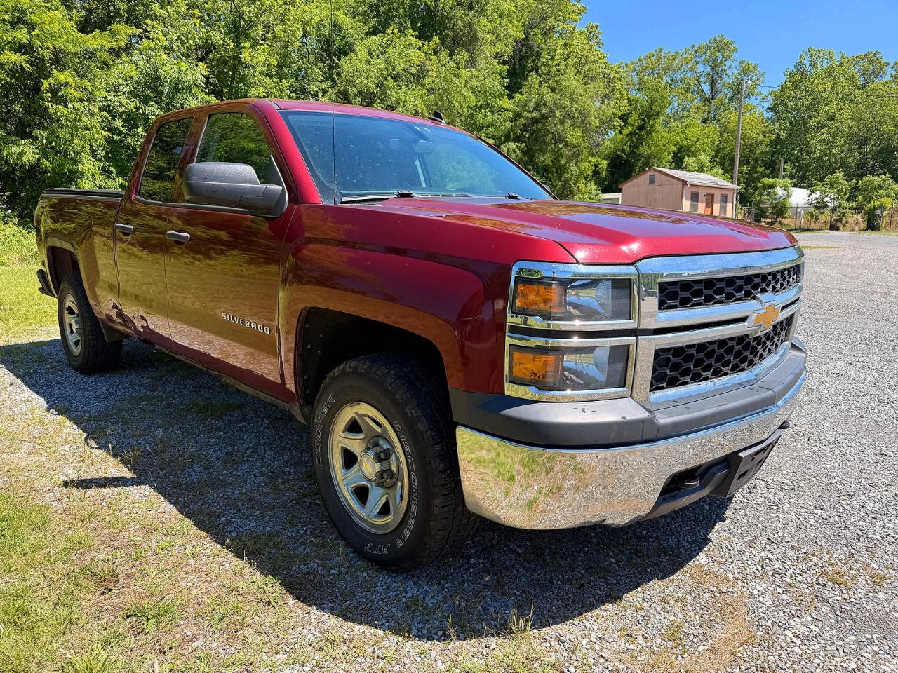 Salvage Chevrolet Silverado Image