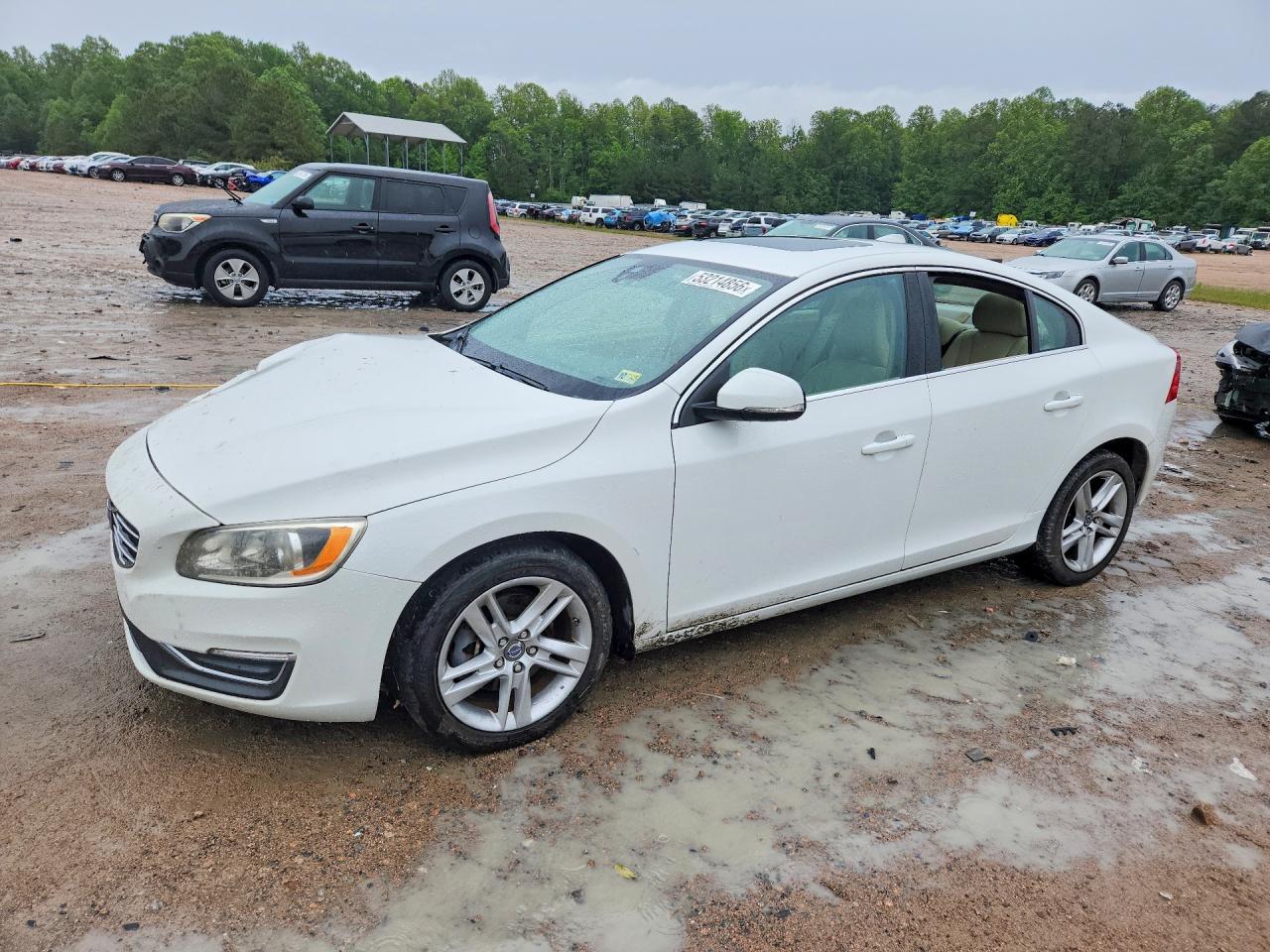 Salvage Volvo S60 Image