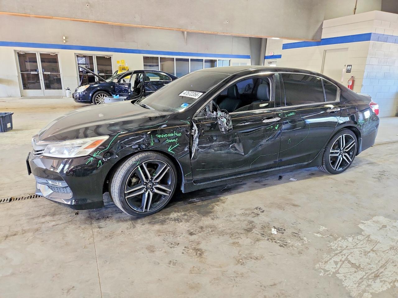 Salvage Honda Accord Image