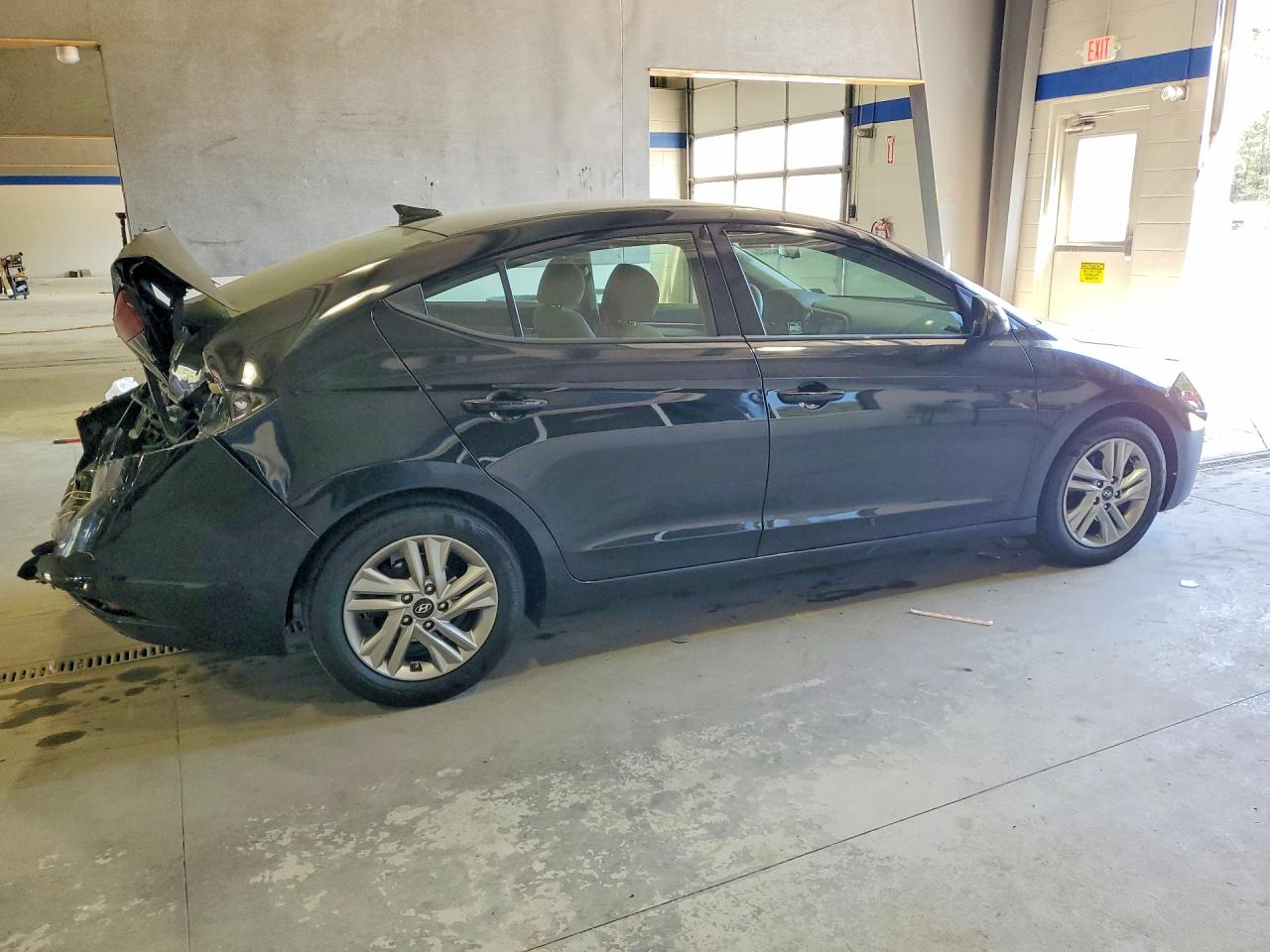 Hyundai ELANTRA Sel