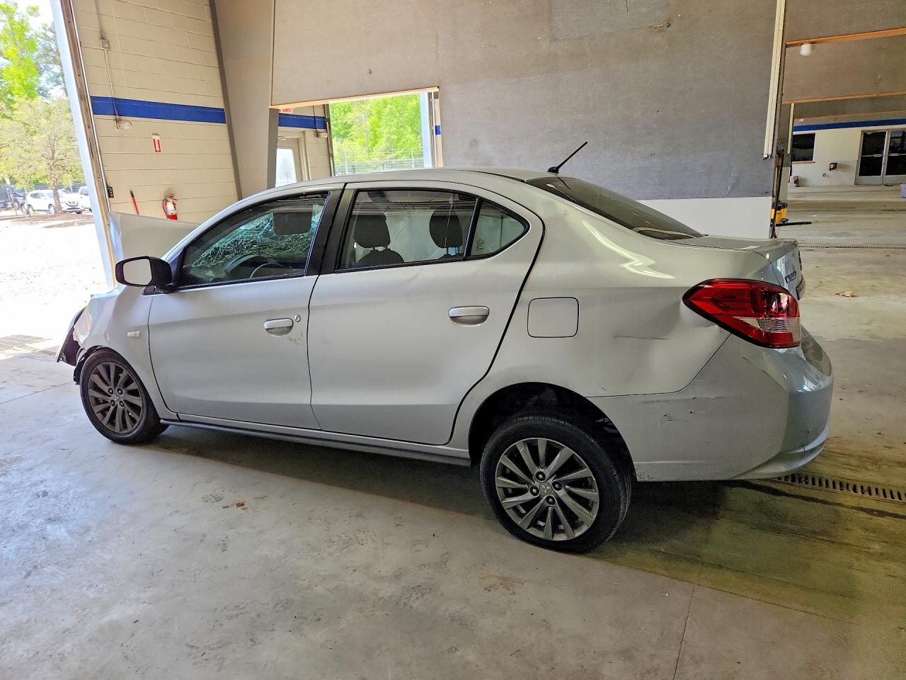 Mitsubishi Mirage G4 Es