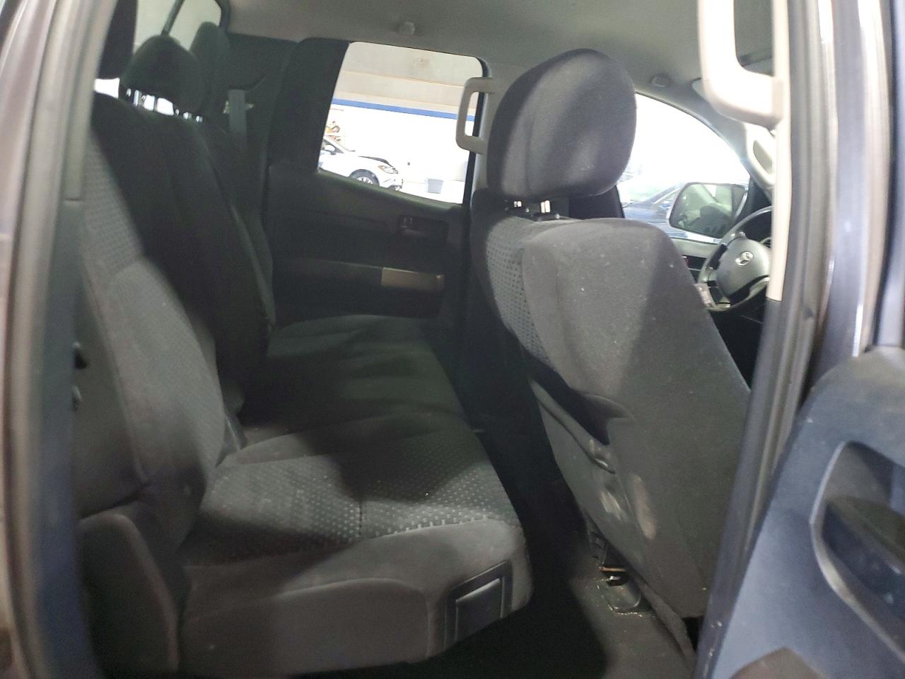 Toyota Tundra Double Cab Sr5