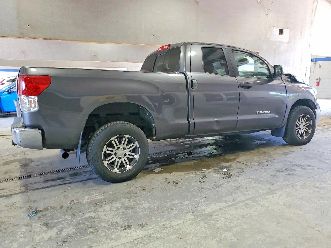 Toyota Tundra Double Cab Sr5