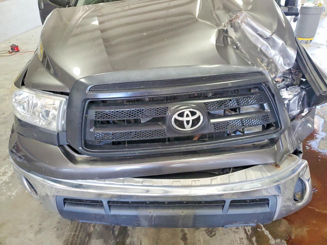 Toyota Tundra Double Cab Sr5