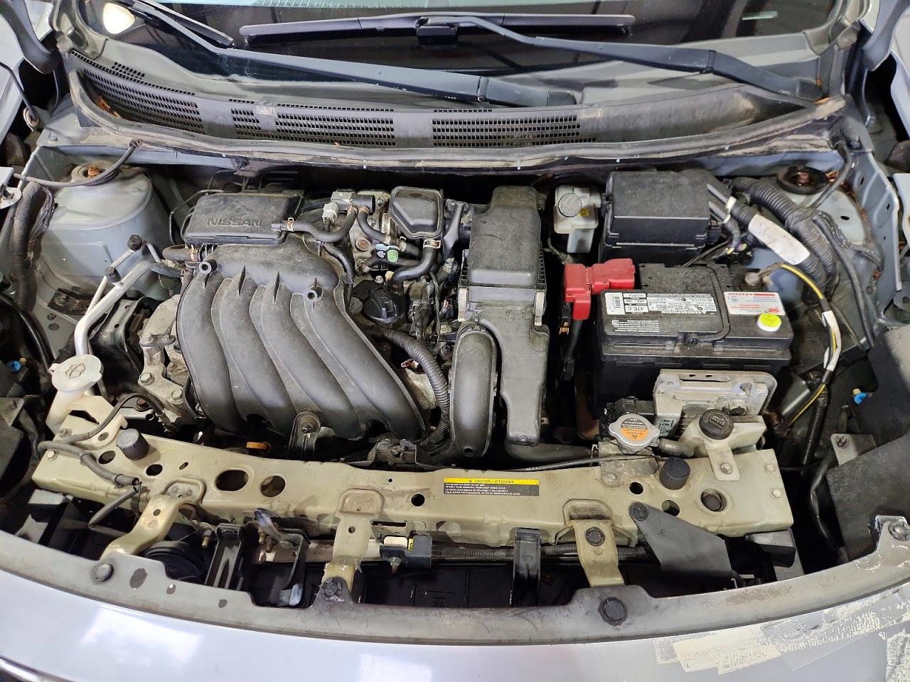 Nissan Versa 1.6 S
