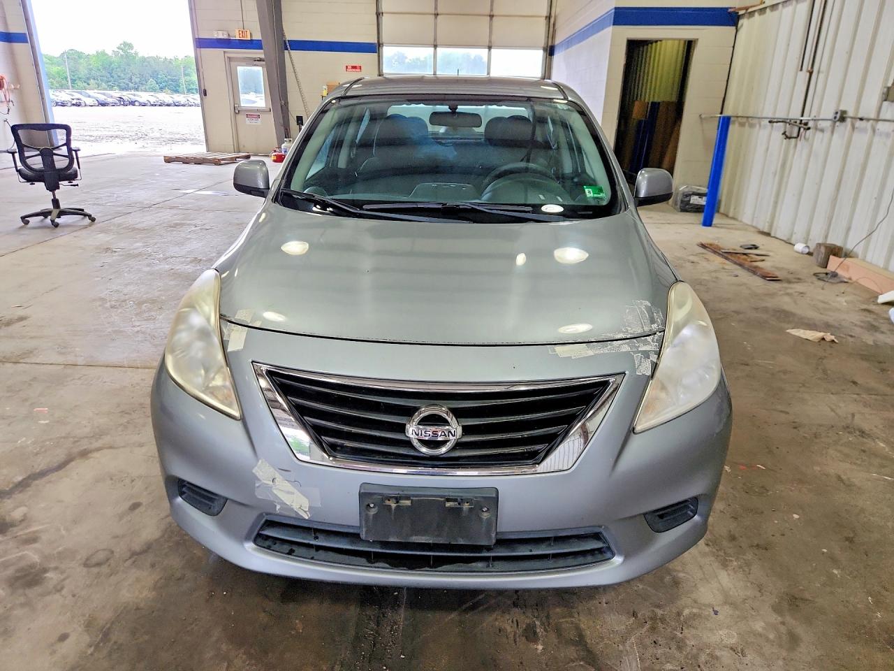 Nissan Versa 1.6 S