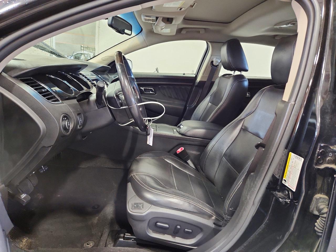Ford Taurus Limited