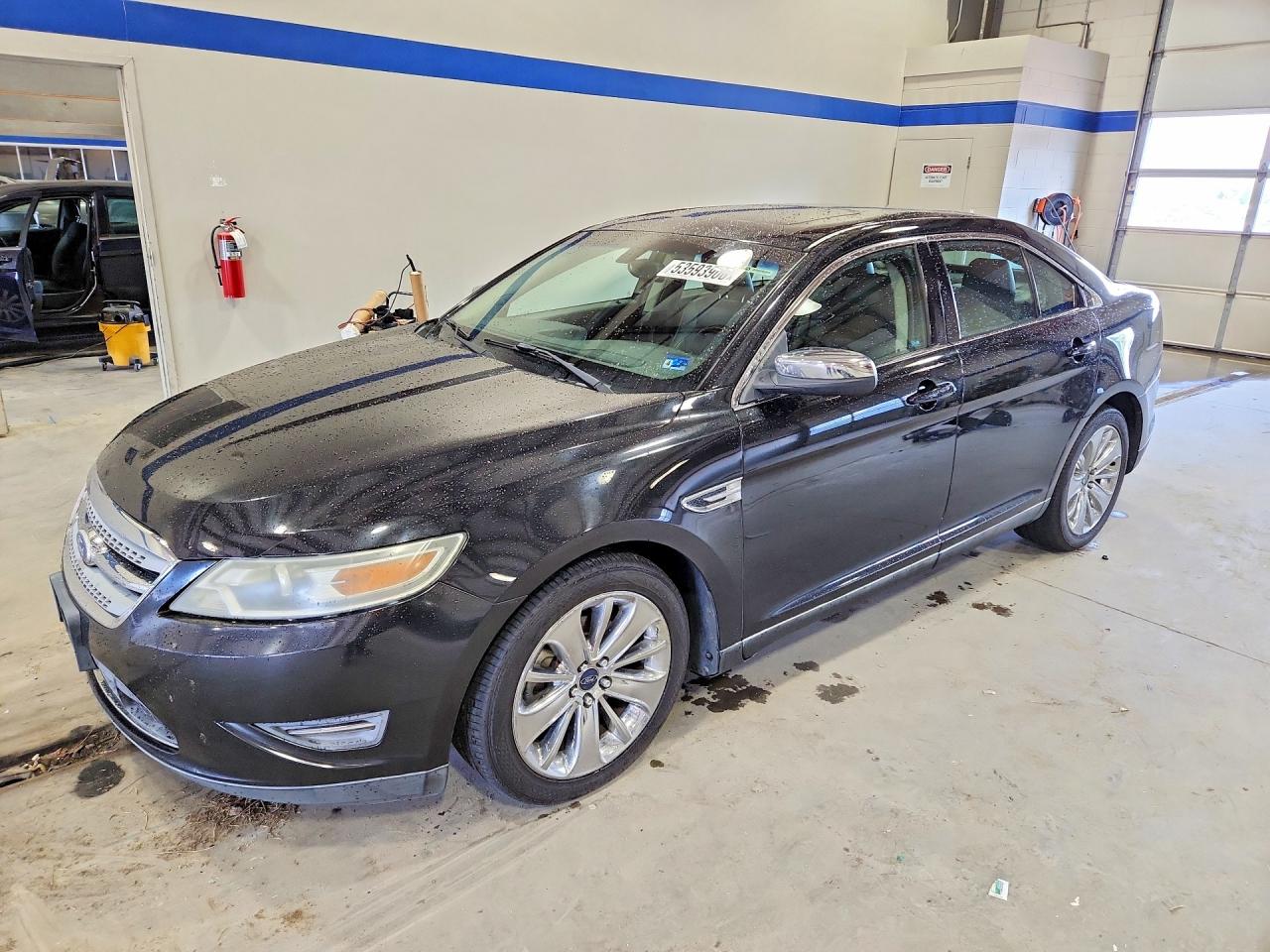 Salvage Ford Taurus Image