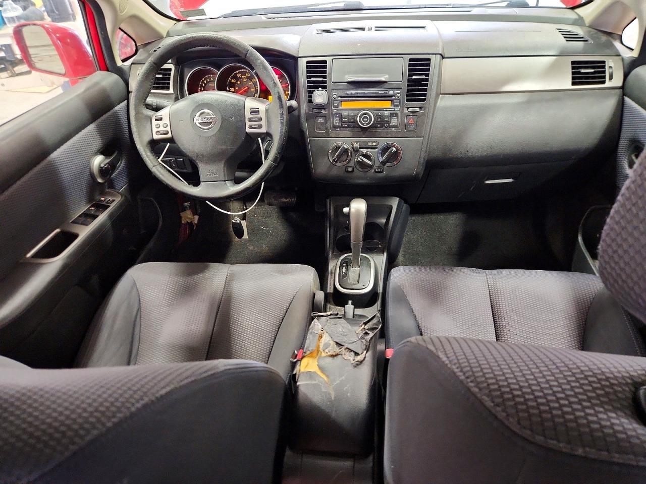 Nissan Versa 1.8 S