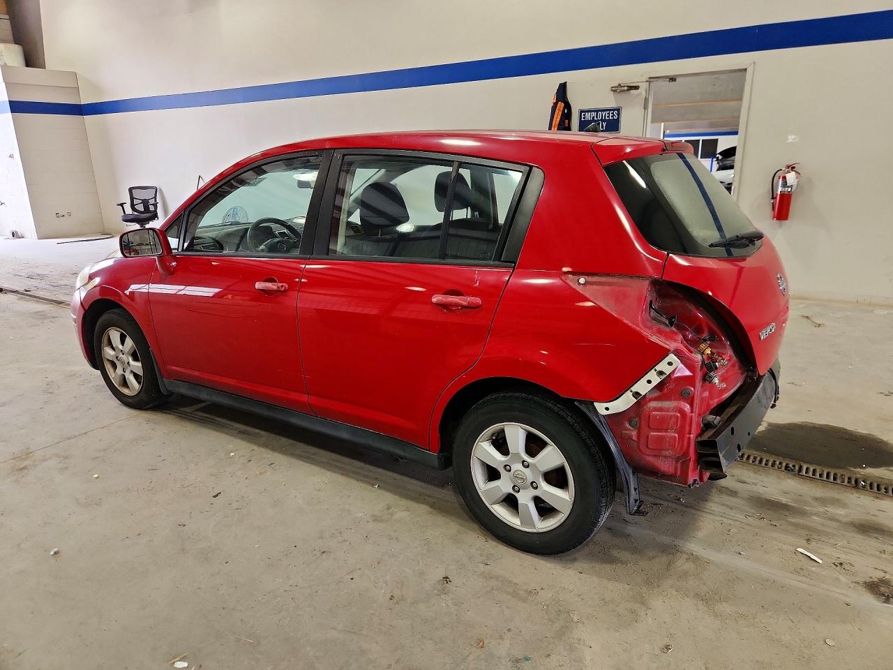 Nissan Versa 1.8 S