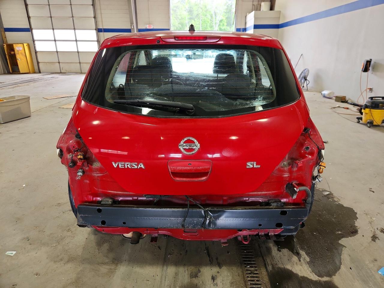Nissan Versa 1.8 S