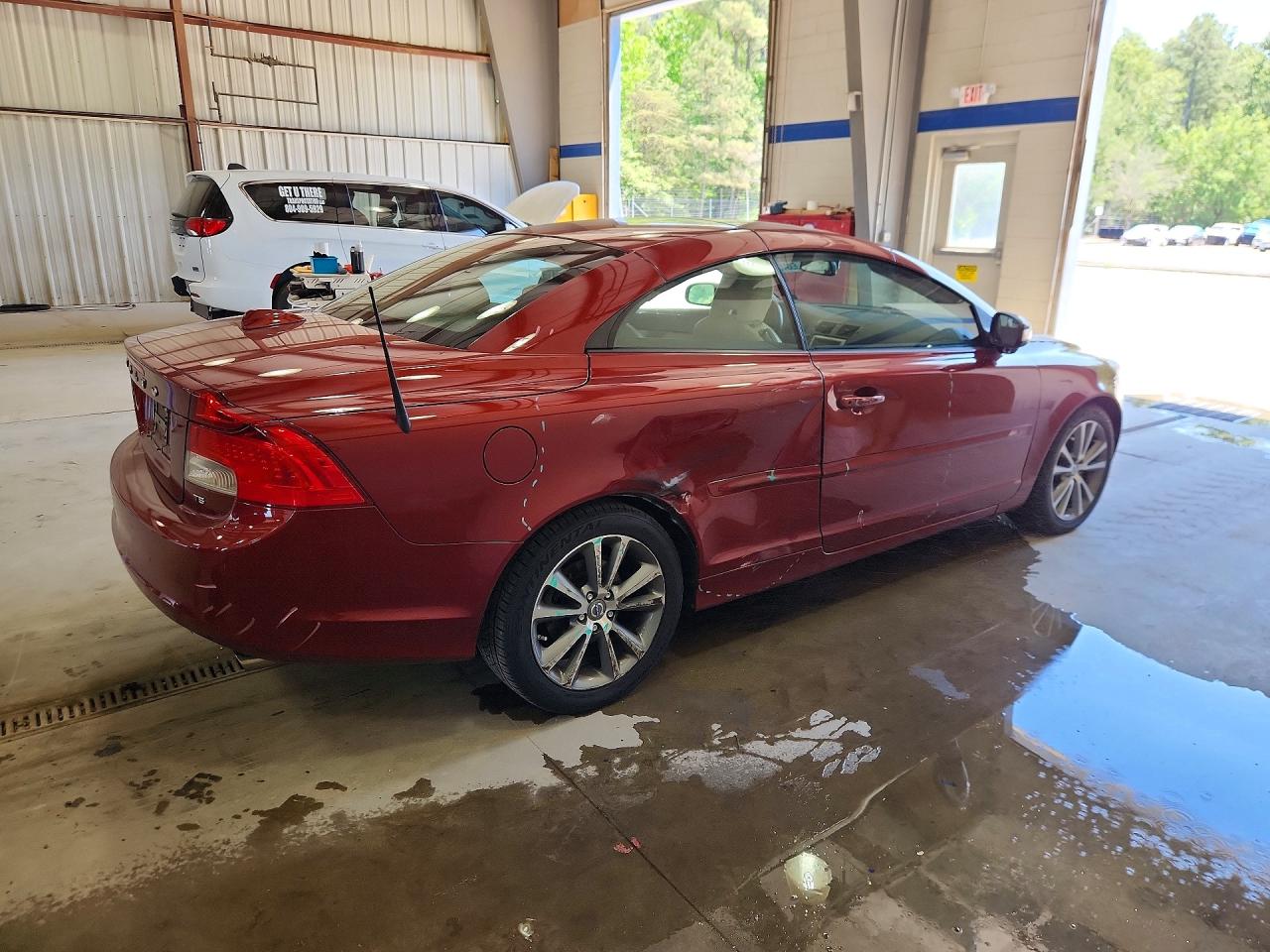 Volvo C70 T5