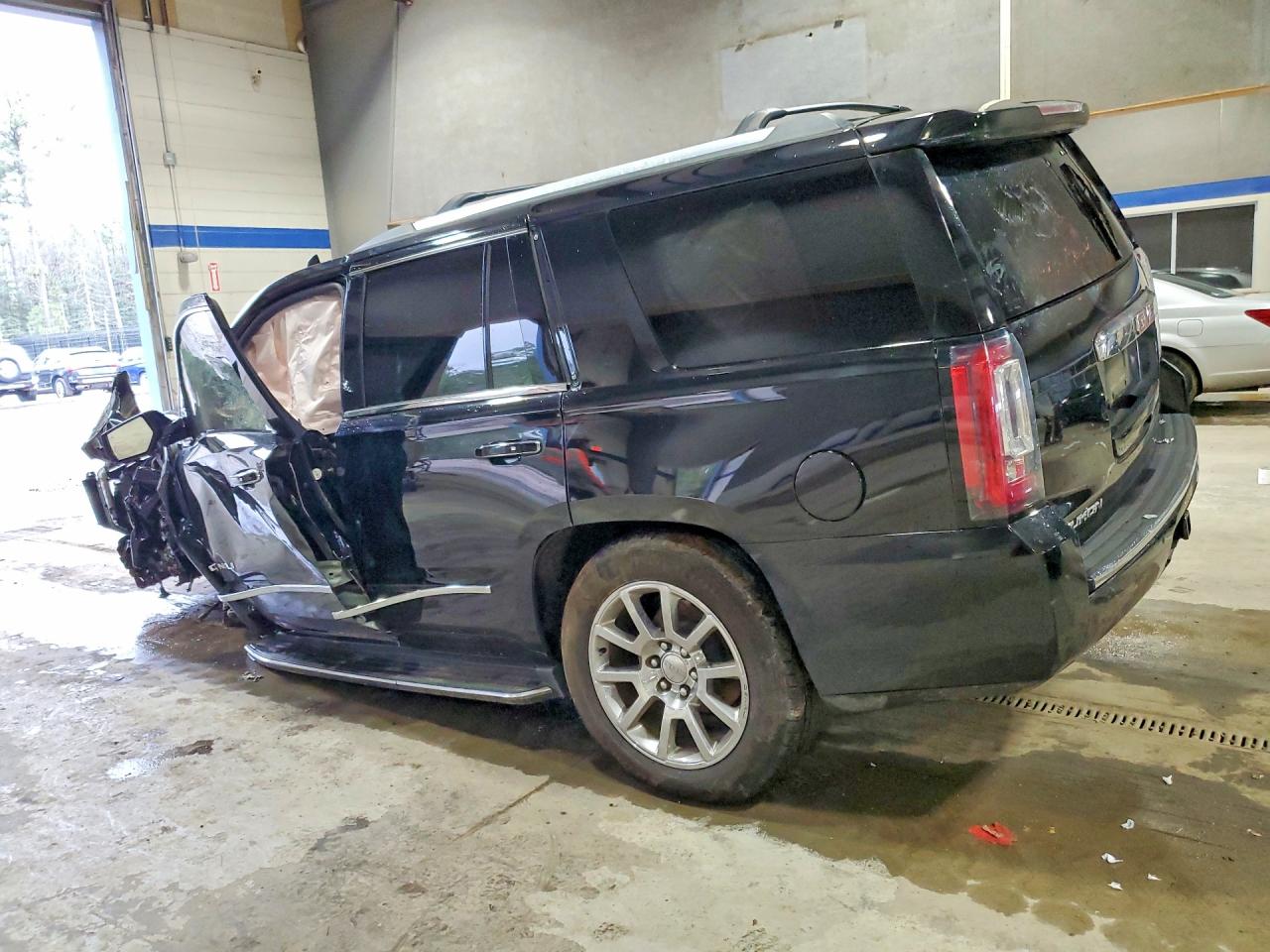 GMC Yukon Denali