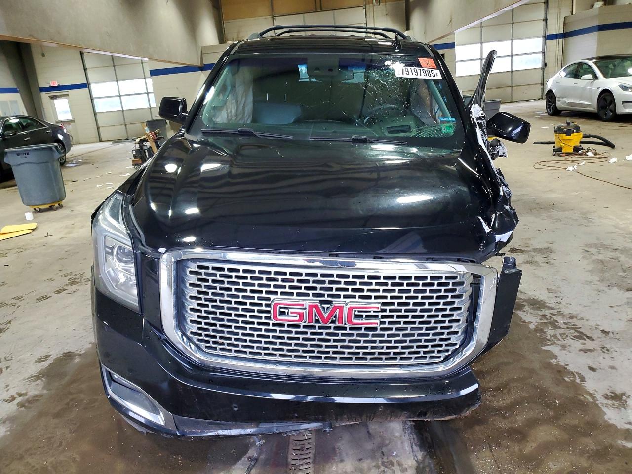 GMC Yukon Denali