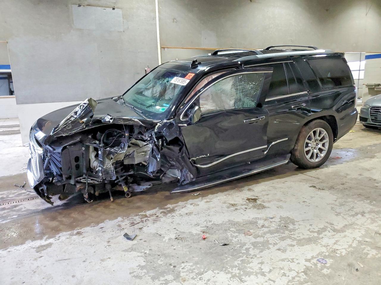 Salvage GMC Yukon Image