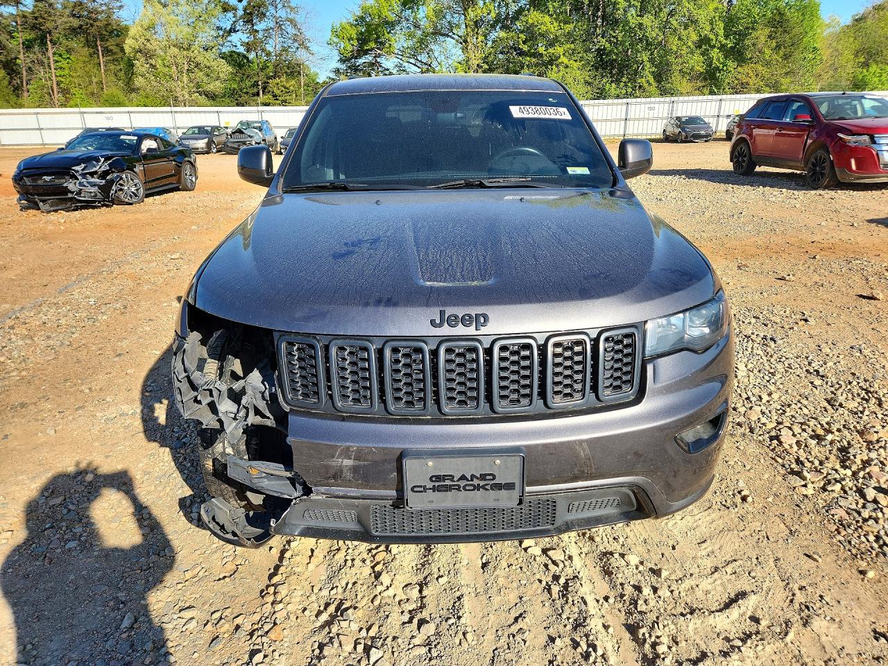 Jeep Grand Cherokee Laredo