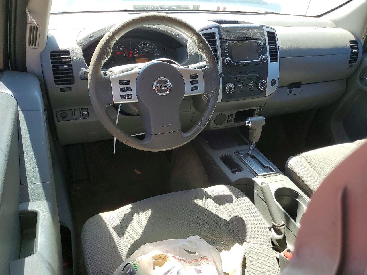 Nissan Frontier S
