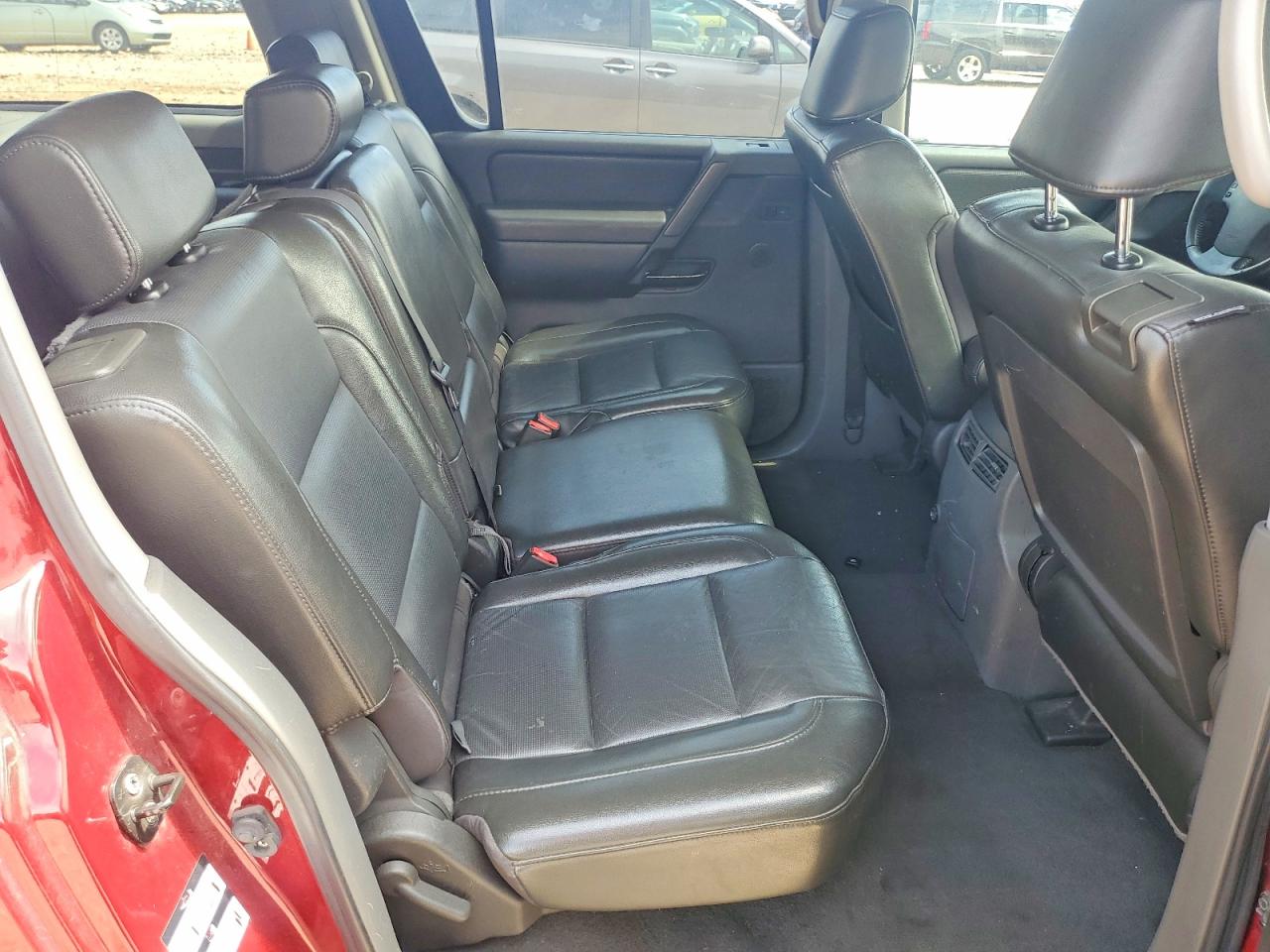 Nissan Armada Se