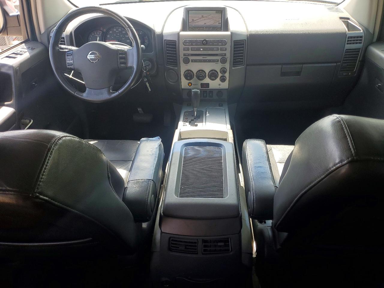 Nissan Armada Se